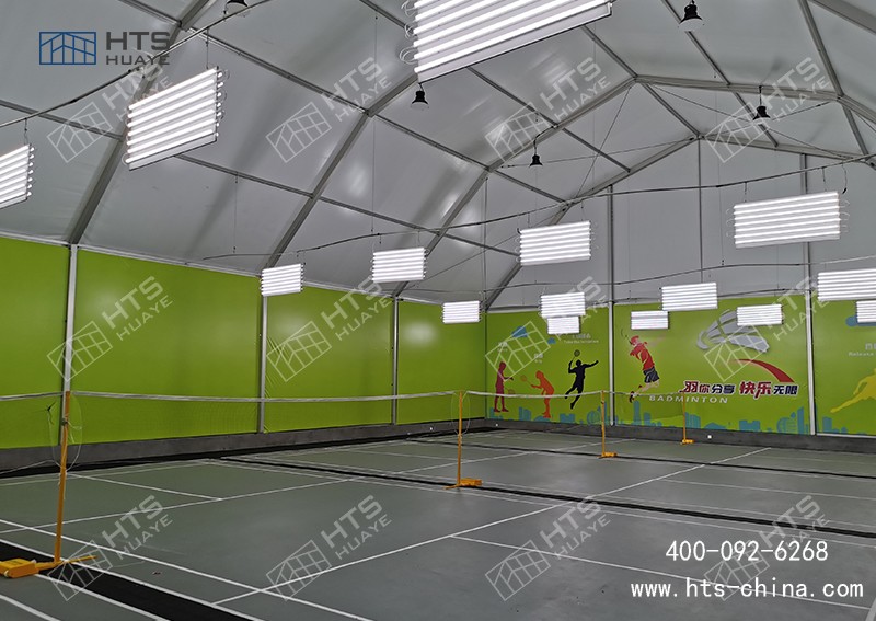 羽毛球體育篷房可以幫助俱樂部或團(tuán)體節(jié)省場地費(fèi)用，提高經(jīng)濟(jì)效益